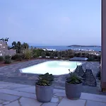Alfa Luxury فيلة